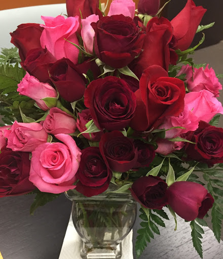 Florist «Victor Mathis Florist», reviews and photos, 2531 Bank St, Louisville, KY 40212, USA