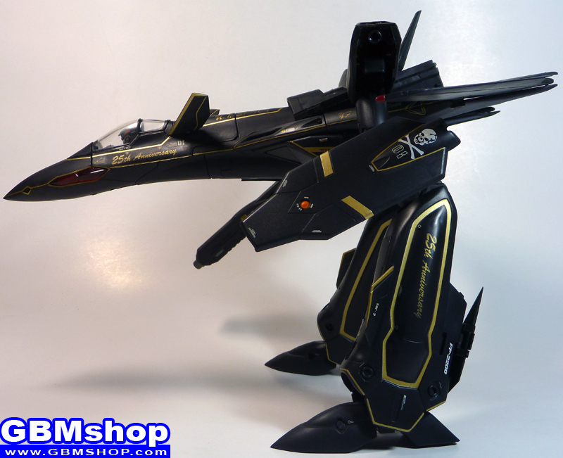 Macross VF-X VF-19A Black Excalibur GERWALK Mode