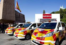 Nissan dona 3 furgonetas eléctricas al SAMUR - Protección Civil
