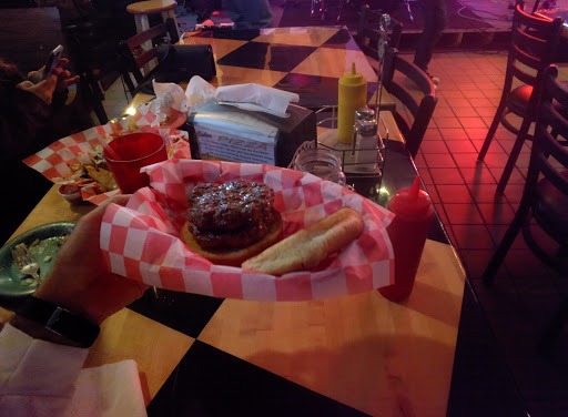 Bar & Grill «Checkers tavern & eatery», reviews and photos, 3120 6th St SW, Cedar Rapids, IA 52404, USA