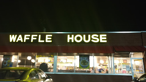 Breakfast Restaurant «Waffle House», reviews and photos, 250 S Indiana Ave, Sellersburg, IN 47172, USA