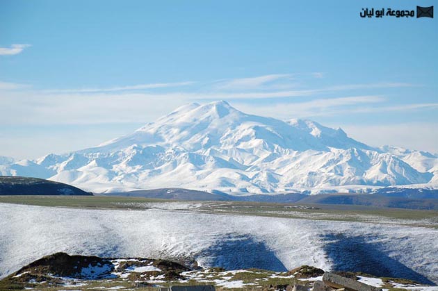 القمم الاعلى: اعلى قمة في كل قارة Highest-point-in-europe-Mount_Elbrus_russia