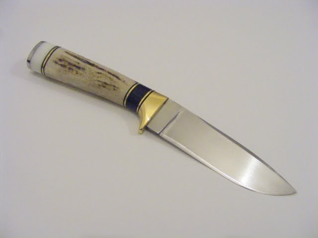 Nikovknives: Ловен нож стомана Becut, дръжка еленов рог.