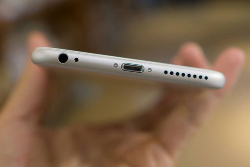 canh duoi iphone 6 plus.jpg