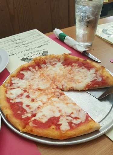 Restaurant «Pizzeria DiMeo», reviews and photos, 2499 South Dupont Highway, Smyrna, DE 19977, USA
