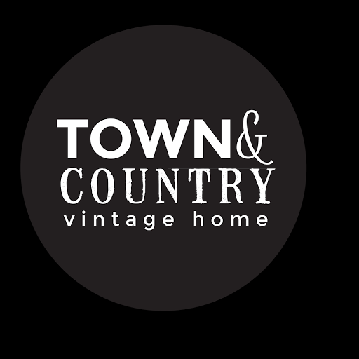 Town and Country Vintage Home logo
