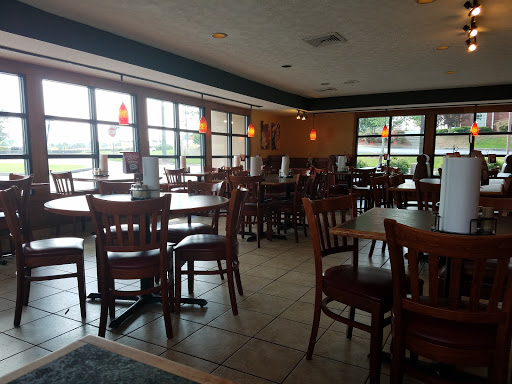 Pizza Restaurant «Pizza Hut», reviews and photos, 1398 Thompson Bridge Rd, Gainesville, GA 30501, USA