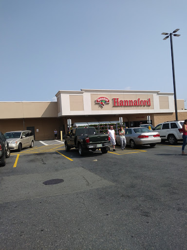 Grocery Store «Hannaford Supermarket», reviews and photos, 333 Massachusetts Ave, Lunenburg, MA 01462, USA