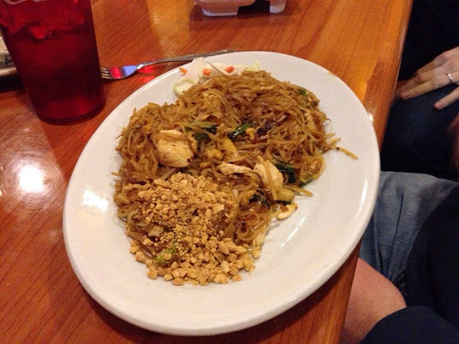 Thai Restaurant «Bangkok Express Thai Restaurant», reviews and photos, 12 W Court St, Cincinnati, OH 45202, USA
