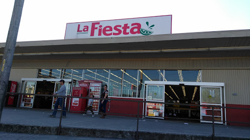 Supermarket «La Fiesta», reviews and photos, 5103 S Flores St, San Antonio, TX 78214, USA