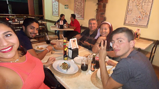 Pizzeria Don Giovanni, Calle 40 Norte Lote 5 Mz 125, Civac, 62570 Jiutepec, Mor., México, Restaurante de comida para llevar | MOR