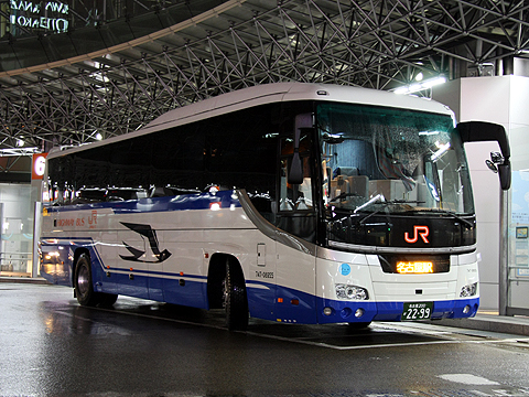 JR東海バス「北陸ドリーム名古屋号」　744-08955　金沢駅改札中