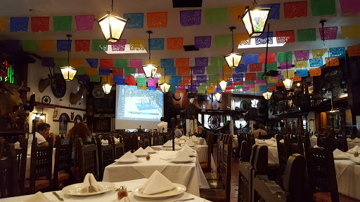 Los 3 Caballos, Av Circunvalacion 34, Atlántida, 04370 Coyoacán, CDMX, México, Restaurante | Ciudad de México