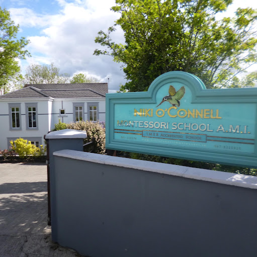 Niki O Connell Montessori School logo