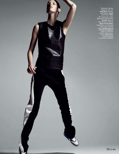 Marte Mei Van Haaster - Vogue Rusia -marzo 2012