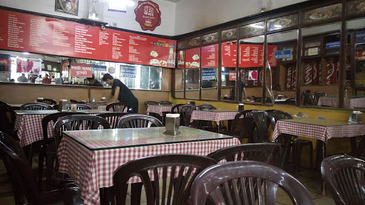 Cafe Goodluck, Fergusson College Road, Deccan Gymkhana, Goodluck Chowk, Pune, Maharashtra 411004, India, Breakfast_Restaurant, state MH