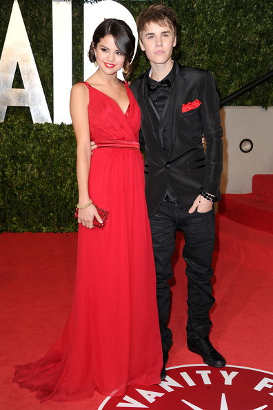 selena gomez oscars 2011 dress. 2011 under Selena Gomez
