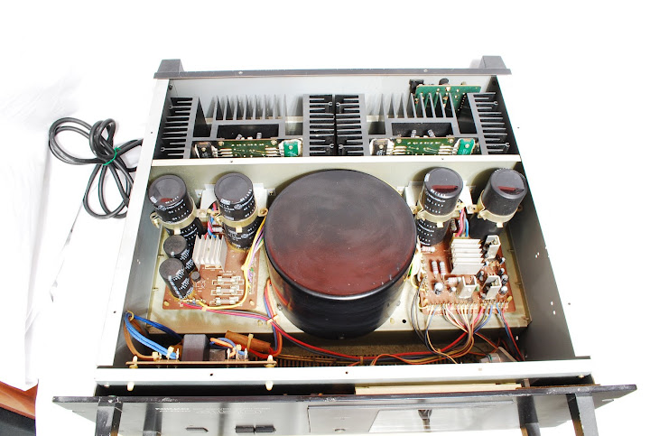Nikko Alpha 450 stereo power amplifier (Used) DSC_0027