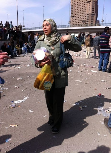 Egyptian Revolution شريف الحكيم Ladyhero.feeding