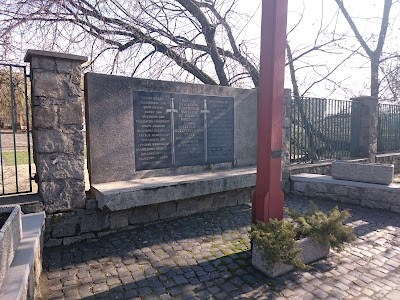 Pomnik w miejscu egzekucji Więźniów Zamku Lubelskiego