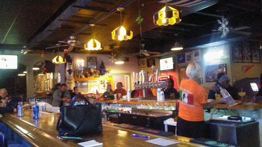 Bar & Grill «Cjs Sports Bar & Grille», reviews and photos, 62 17th Ave SW, Cedar Rapids, IA 52404, USA