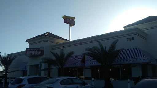 Hamburger Restaurant «In-N-Out Burger», reviews and photos, 795 W 5th St, San Bernardino, CA 92410, USA