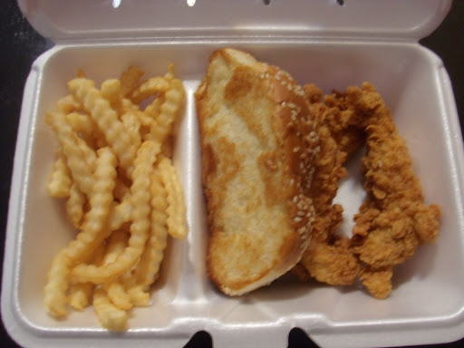 Chicken Restaurant «Raising Canes Chicken Fingers», reviews and photos, 2514 Harlem Ave, Riverside, IL 60546, USA