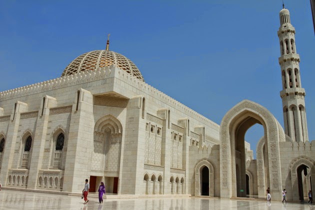 Beautiful Sultan Qaboos Grand Mosque, Muscat, Oman