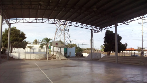 Centro Deportivo Francisco Brun Ramos, Privada La Raza s/n, Infraestructura Urbana, Colima, Col., México, Campo de fútbol | COL
