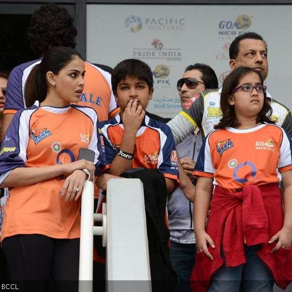 Genelia D'souza during the 5th match of the Celebrity Cricket League (CCL) that took place at the Dubai Cricket Stadium. (Pic: Viral Bhayani)<br />   