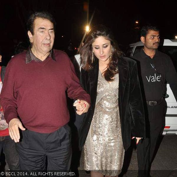 Randhir Kapoor and Kareena Kapoor walk togeather after his birthday party. (Pic: Viral Bhayani)