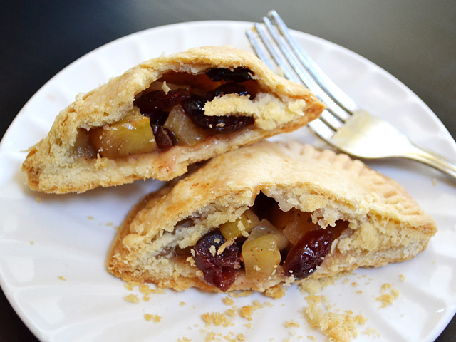 apple cranberry hand pies