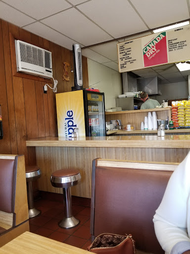 Pizza Restaurant «J & T Pappas Restaurant-Pizza Hs», reviews and photos, 90 S Broad St, Meriden, CT 06450, USA