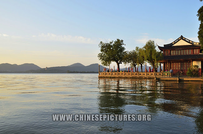 Hangzhou West Lake Autumn Photo 2