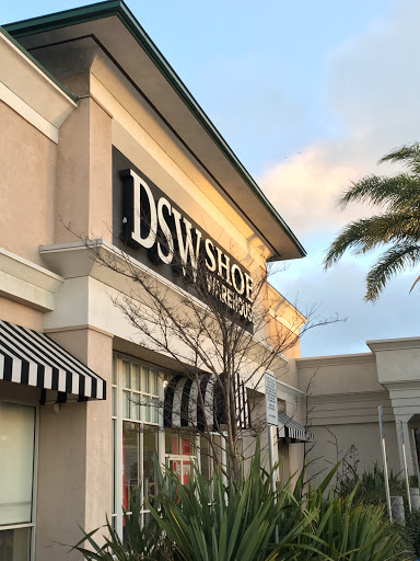 Shoe Store «DSW Designer Shoe Warehouse», reviews and photos, 17502 Hawthorne Blvd, Torrance, CA 90504, USA