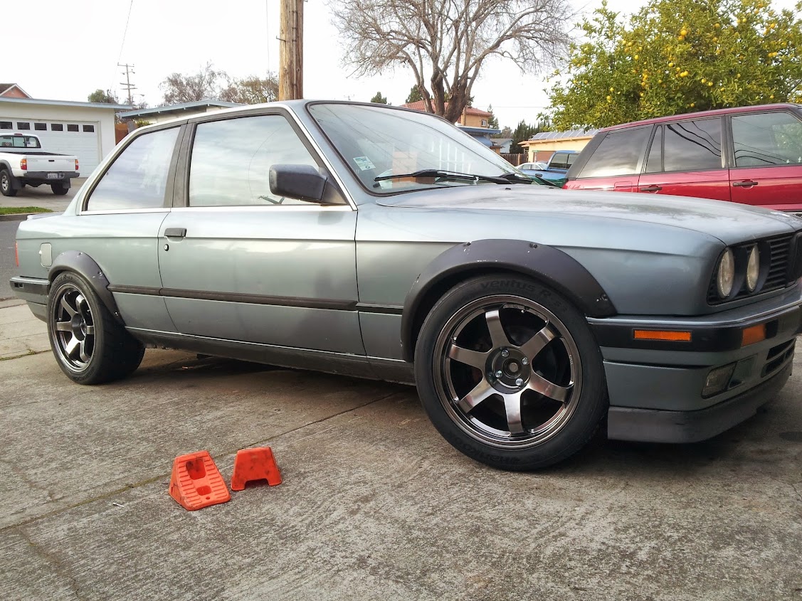 Post up e30s on big tires - R3VLimited Forums
