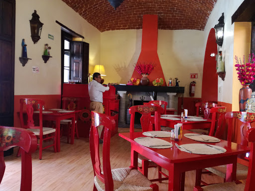 Mexico Lindo y Sabroso, Paseo de La Presa 154, Centro, 36000 Guanajuato, Gto., México, Restaurante de comida para llevar | GTO