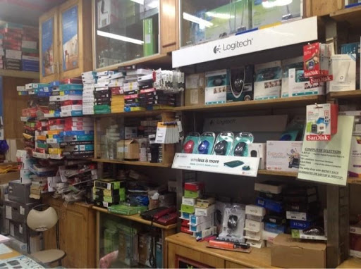 Computer Selection, Lamington Rd, Grant Road East, Bharat Nagar, Grant Road, Mumbai, Maharashtra 400007, India, Computer_Consultant, state MH