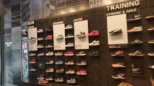 Nike Store Brisbane Sale, 55% OFF | www.revistatsudec.cl