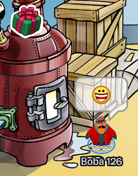 Club Penguin: Holiday Gift Pin