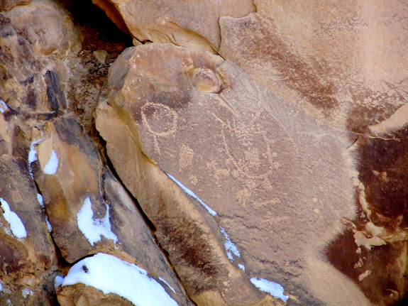 Petroglyphs near the Big Buffalo