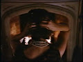 Captive (1986) Snapshot 4