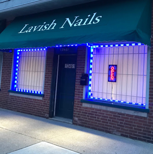Lavish Nails