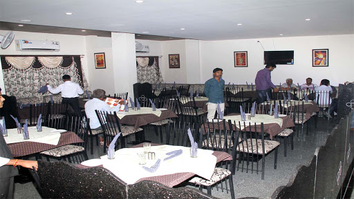 Sri Venkatesha Grand Multi Cuisine Restaurant, स्टेशन मार्ग, आजाद नगर, Raichur, Karnataka 584101, India, Restaurant, state KA