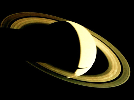 Voyager 1 Image of Saturn.jpg