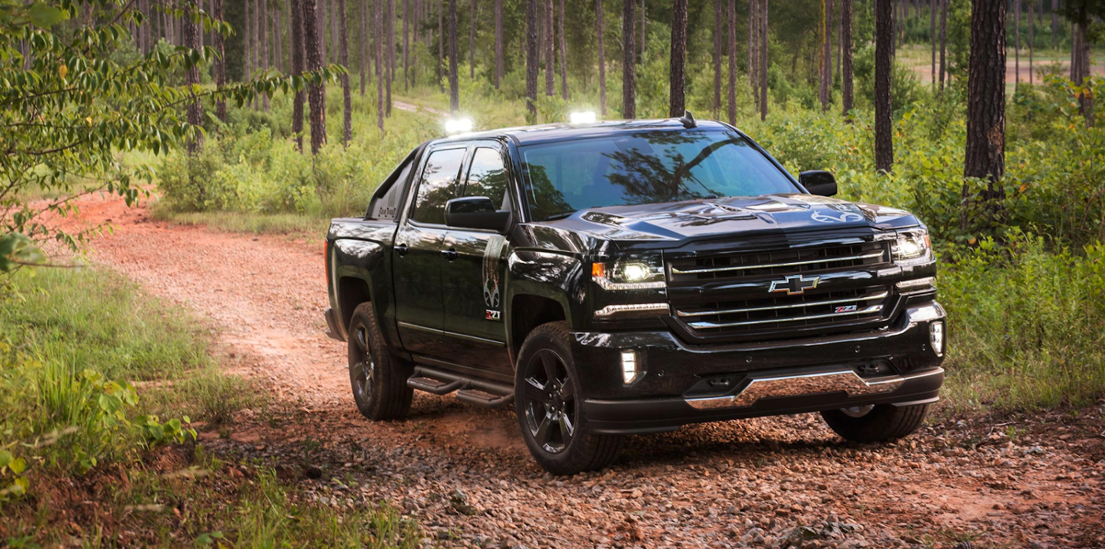 Chevy Silverado Special Editions >> 2017 Chevy Silverado Special Edition Breakdown Landers Chevy Silverado Special Editions >> 2017 Chevy Silverado Special Edition Breakdown Landers
