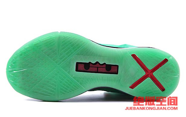 LeBron X China Jade Early Release LBJ10 Signature Box Preview