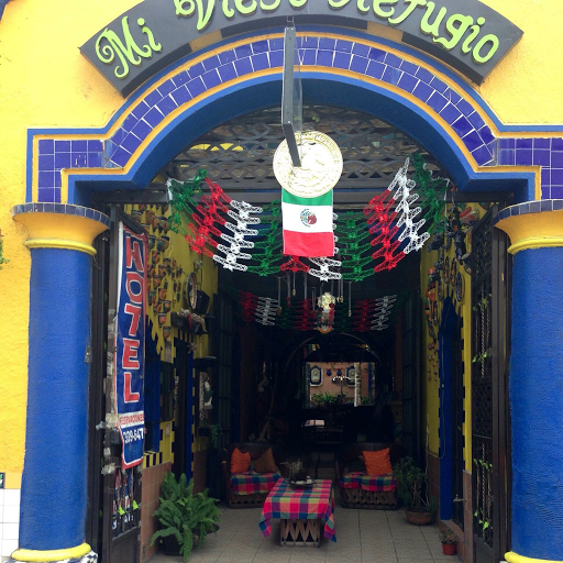Mi Viejo Refugio, Calle 5 de Mayo #30A, Centro, 45500 San Pedro Tlaquepaque, Jal., México, Hostal | JAL