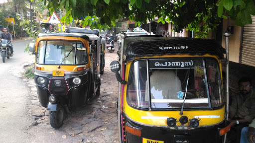 Naduvattam Bus Stop, Beypore Rd, Arakkinar, Kozhikode, Kerala 673028, India, Bus_Stop, state KL