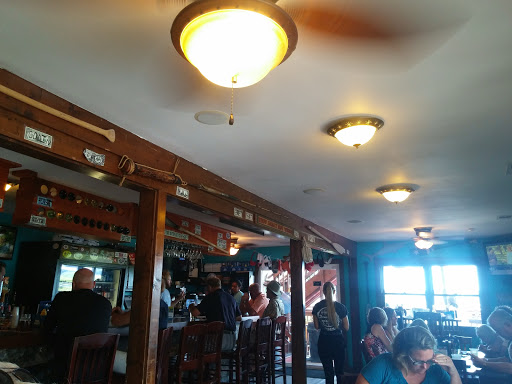 Bar & Grill «Up the Creek Pub & Grill», reviews and photos, 18 Simmons Rd, Hilton Head Island, SC 29926, USA